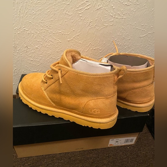 Men’s Ugg Neumel Boots - Picture 6 of 8
